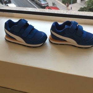 Brand new Navy /white puma toddler girls size 8